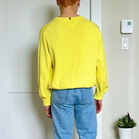 Tommy Hilfiger 100% Cotton Pull Over - Picture 2 of 3